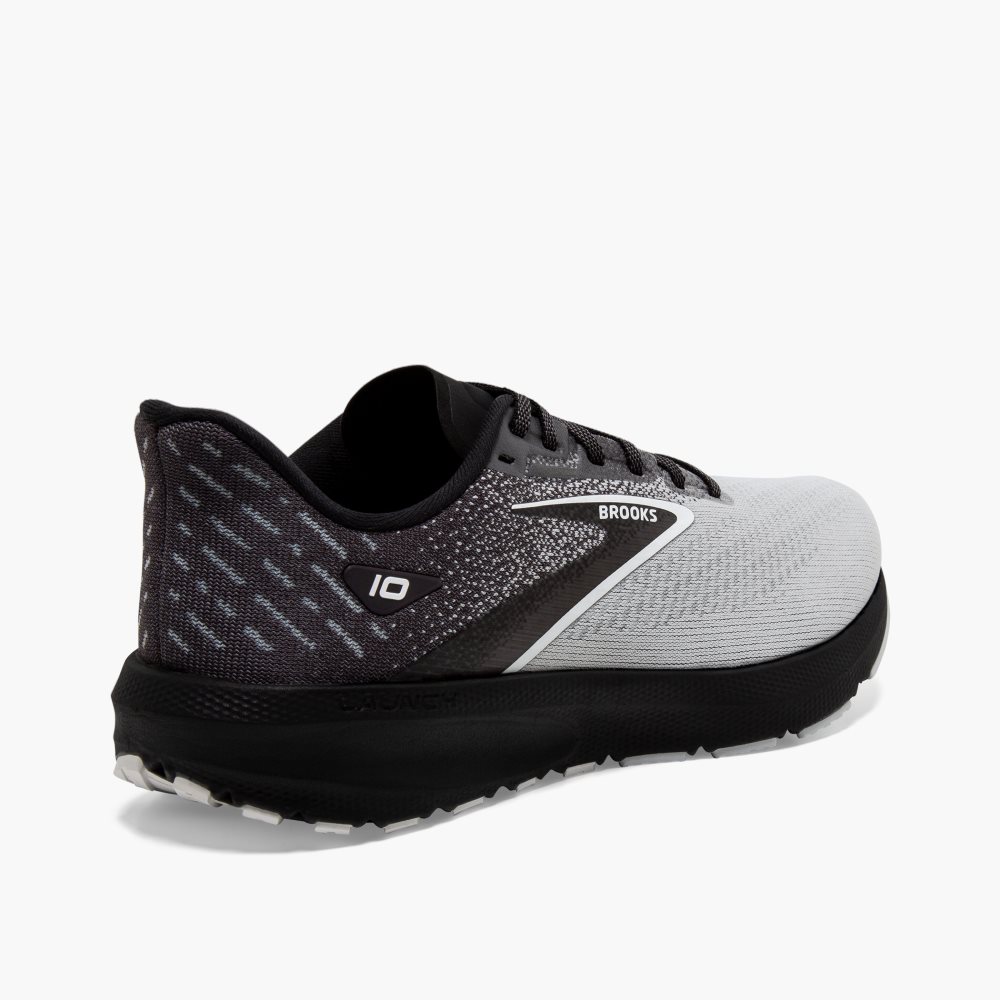 Brooks Launch 10 Black / White | 15VXIQLZT