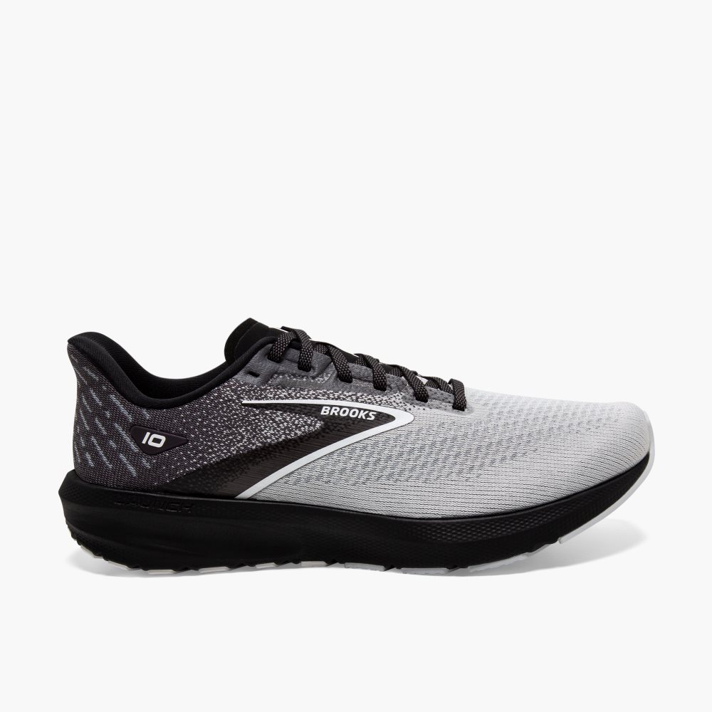 Brooks Launch 10 Black / White | 15VXIQLZT