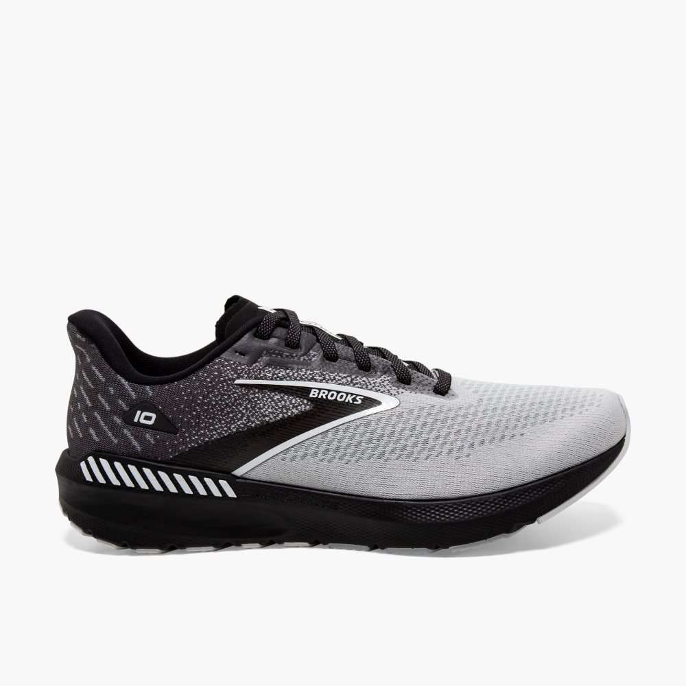 Brooks Launch GTS 10 Black / White | 35YRCIKWX