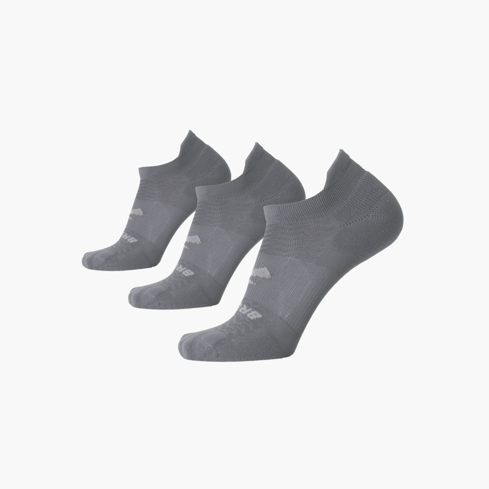 Brooks Run-In No Show 3-Pack Asphalt | 40AOEYICX