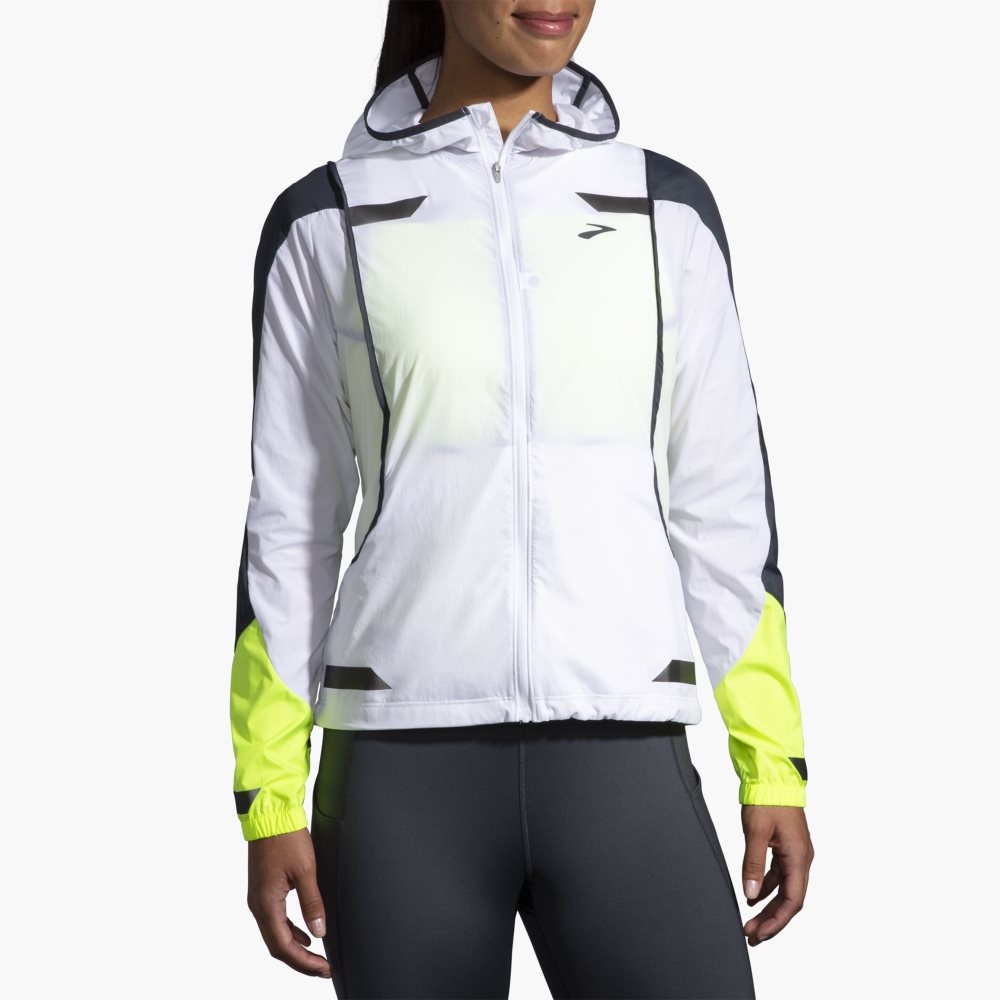 Brooks Run Visible Convertible Jacket White | 47IKSYZEA