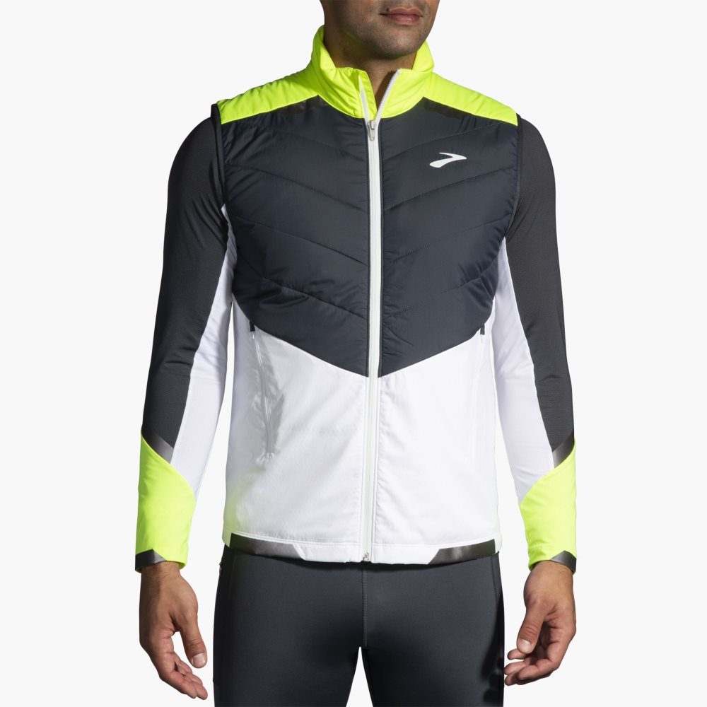 Brooks Run Visible Insulated Vest White | 17XEAJOLS