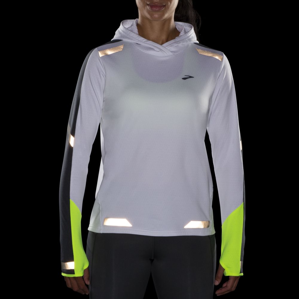 Brooks Run Visible Thermal Hoodie White | 94UVSRLHT